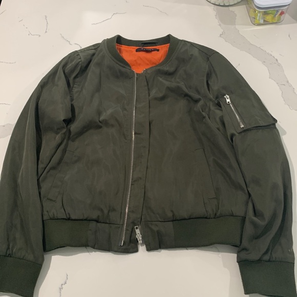 Woman Bomber Jacket - Picture 1 of 1